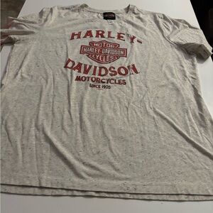Harley-Davidson Grey T-Shirt with Red Logo Monroe, LA size large